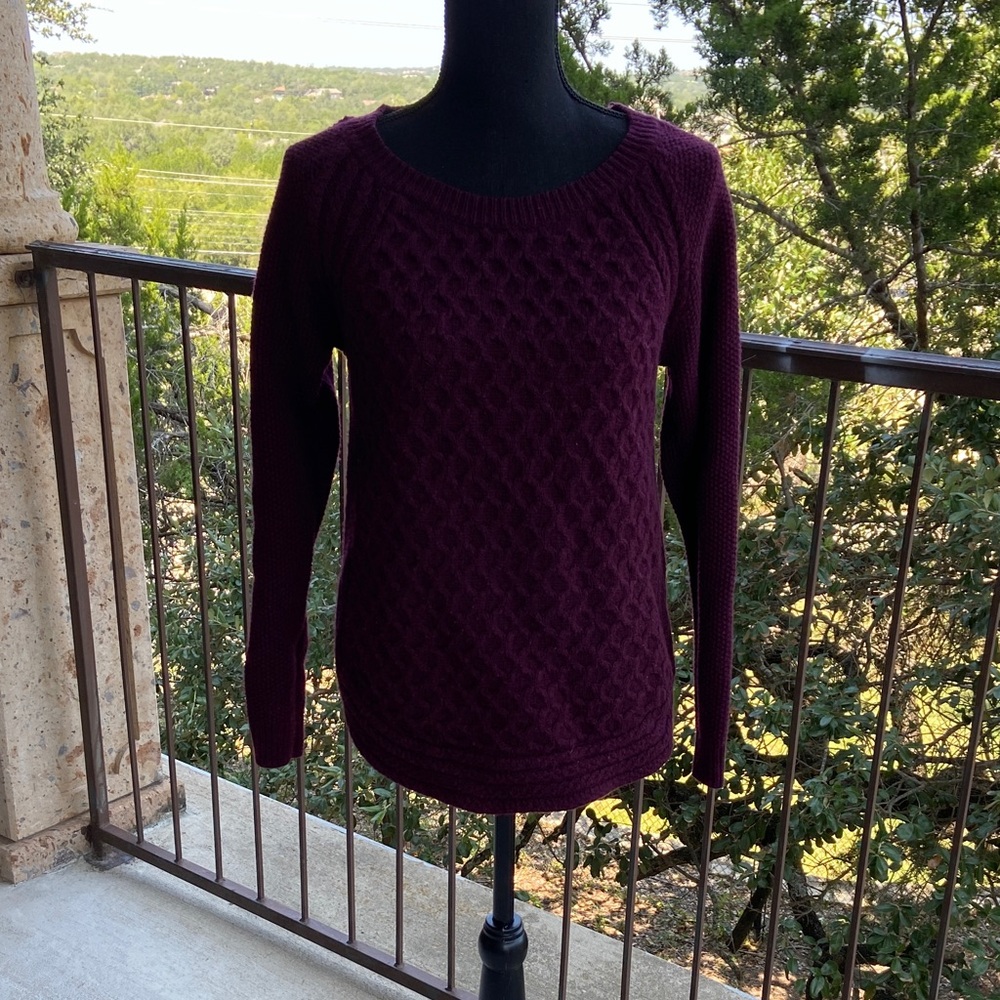 Max Studio Deep Burgundy Cable-Knit Crew Neck Sweater Sz Large